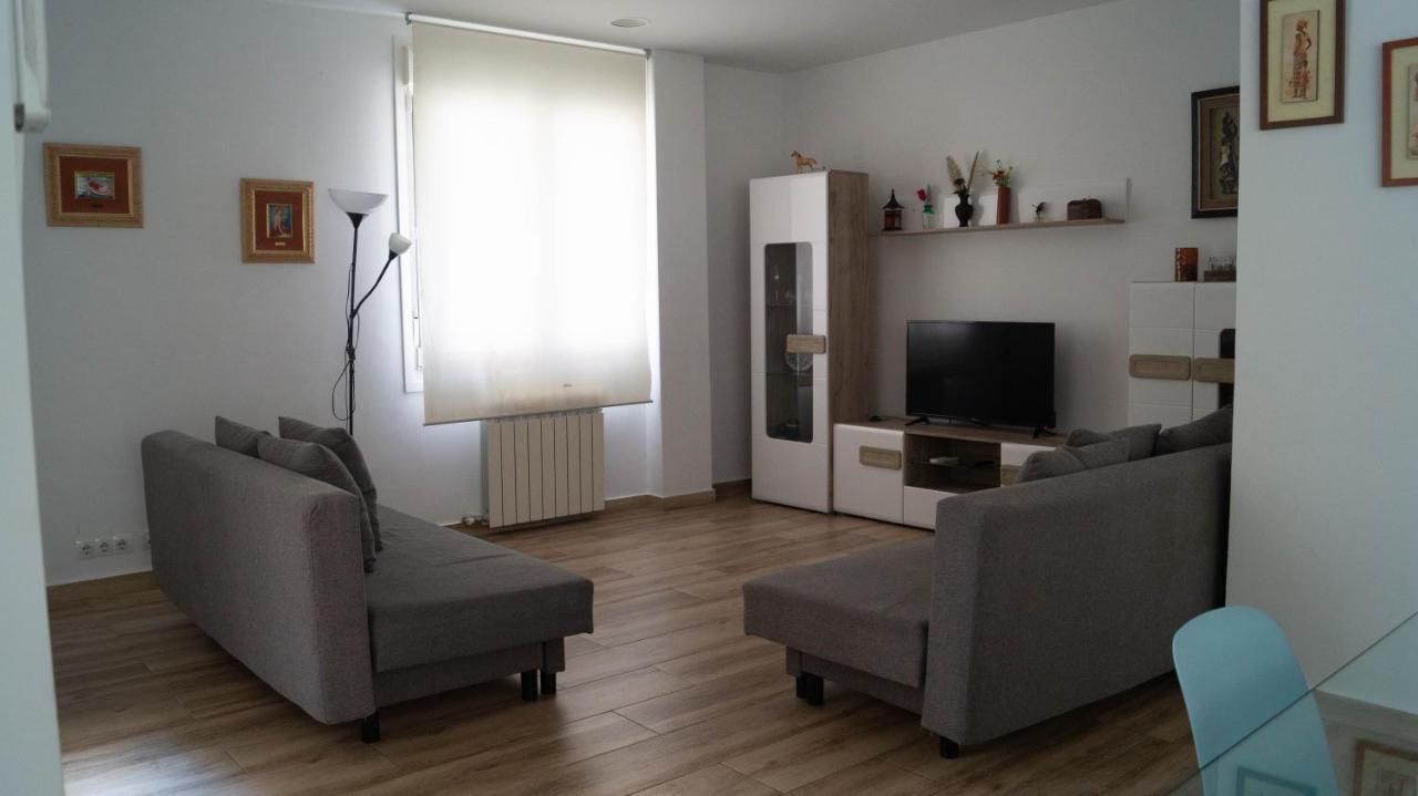Zaragoza Y Sus 2 Catedrales Apartment Екстериор снимка